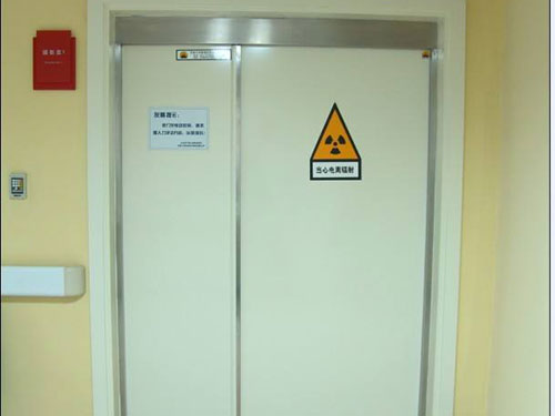 手動(dòng)防護(hù)門(mén)1